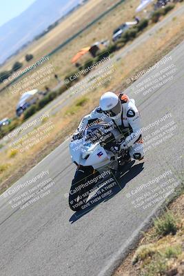 media/Oct-15-2023-TrackXperience (Sun) [[85198ff50b]]/Group 2/session 4 turn 3/